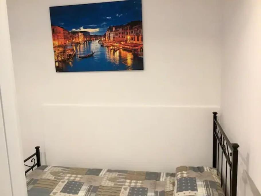 Apartment Close Guglie Bridge Venice Exterior photo